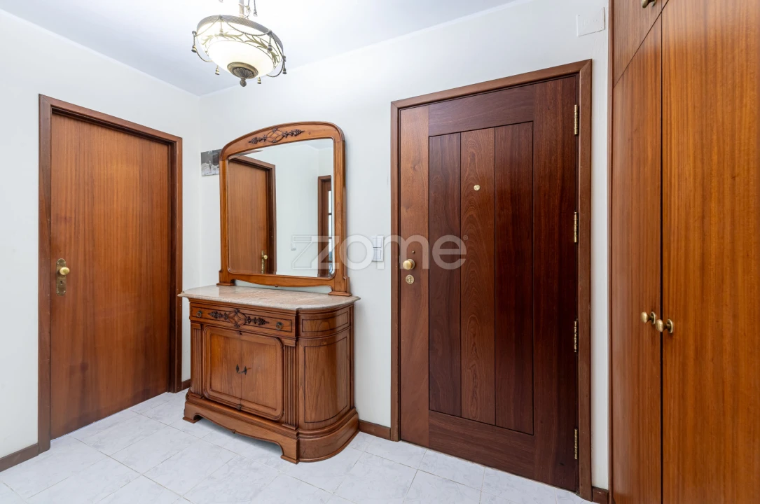 Apartamento T2 para Venda em Aguas Santas Foto 4