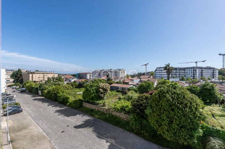 Apartamento T2 para Venda em Aguas Santas Foto 33