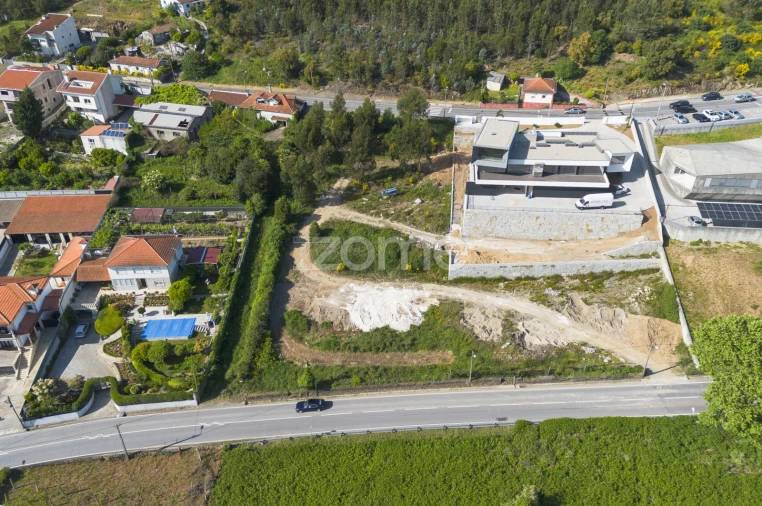 Terreno para Venda em Campo e Sobrado Foto 10