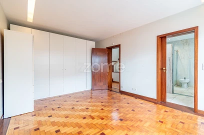 Moradia T3 para Venda em Campanhã
