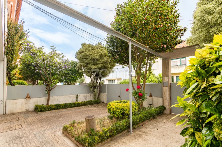 Moradia T3 para Venda em Campanhã Foto 4