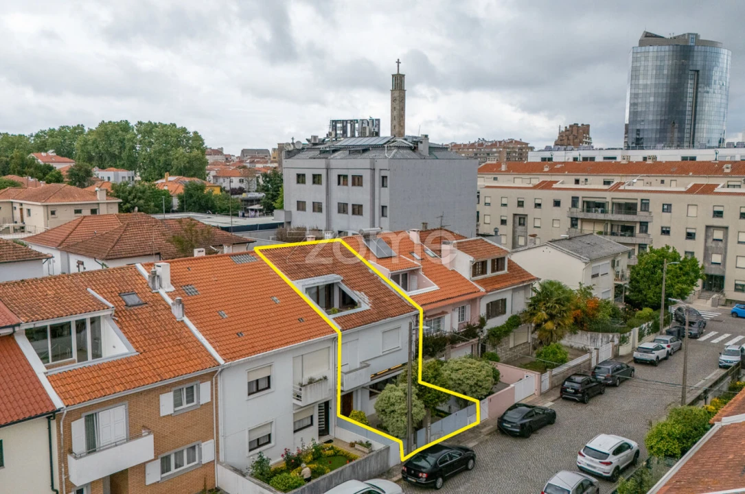 Moradia T3 para Venda em Campanhã Foto 2