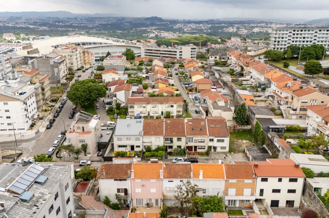 Moradia T3 para Venda em Campanhã Foto 40