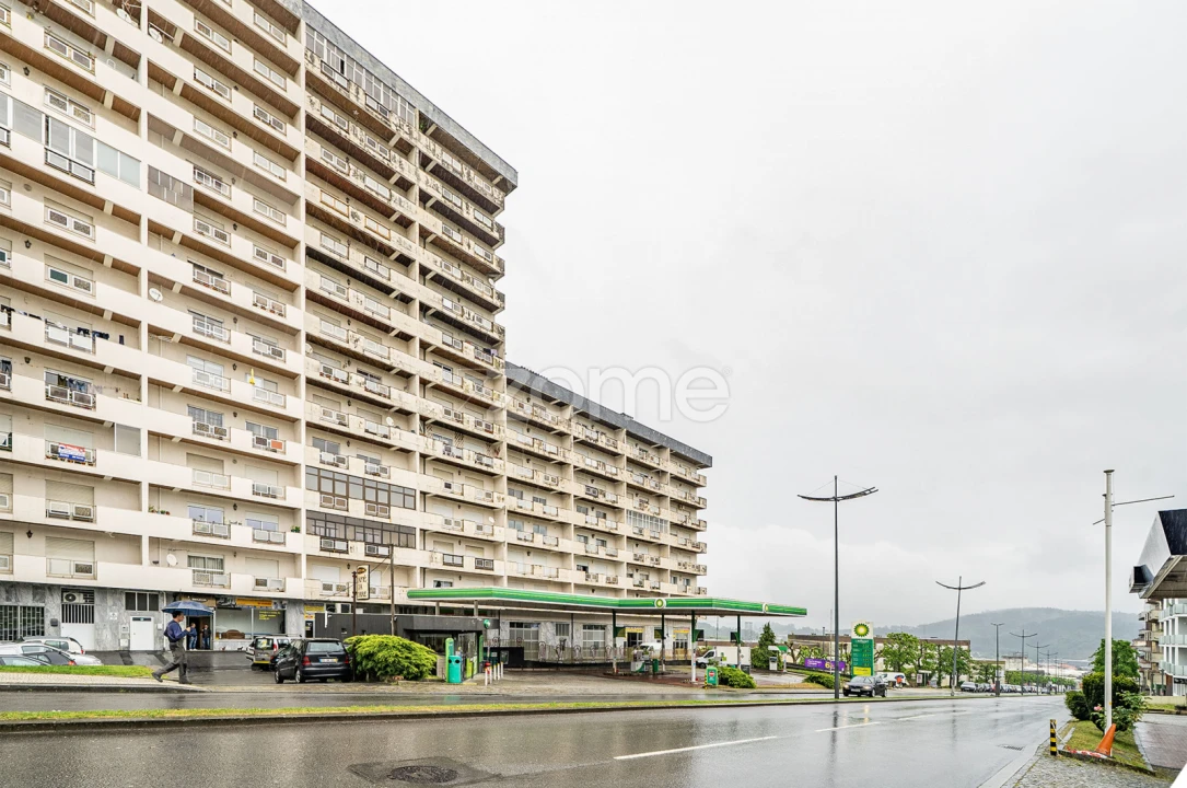 Apartamento T4 para Venda em Povoa de Lanhoso (N. Senhora do Amparo) Foto 42