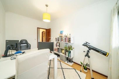 Apartamento T4 para Venda em Povoa de Lanhoso (N. Senhora do Amparo)