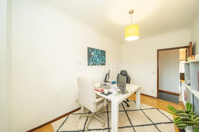 Apartamento T4 para Venda em Povoa de Lanhoso (N. Senhora do Amparo)