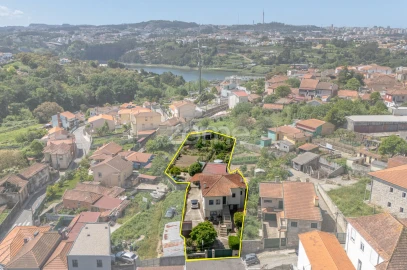 Moradia T5 para Venda em Gondomar (São Cosme), Valbom e Jovim