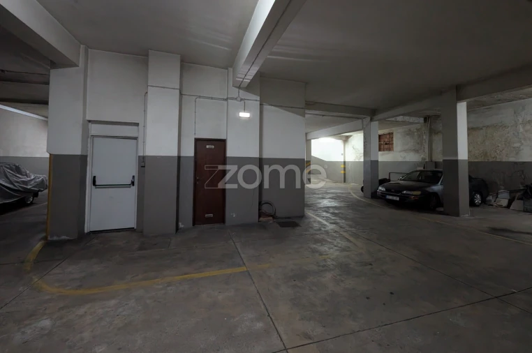 Apartamento T3 para Venda em São João da Madeira Foto 31