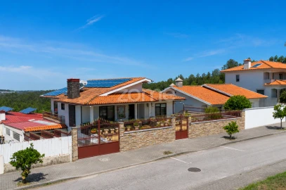Moradia T3 para Venda em Santa Maria da Feira, Travanca, Sanfins e Espargo