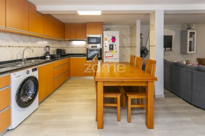 Moradia T3 para Venda em Santa Maria da Feira, Travanca, Sanfins e Espargo