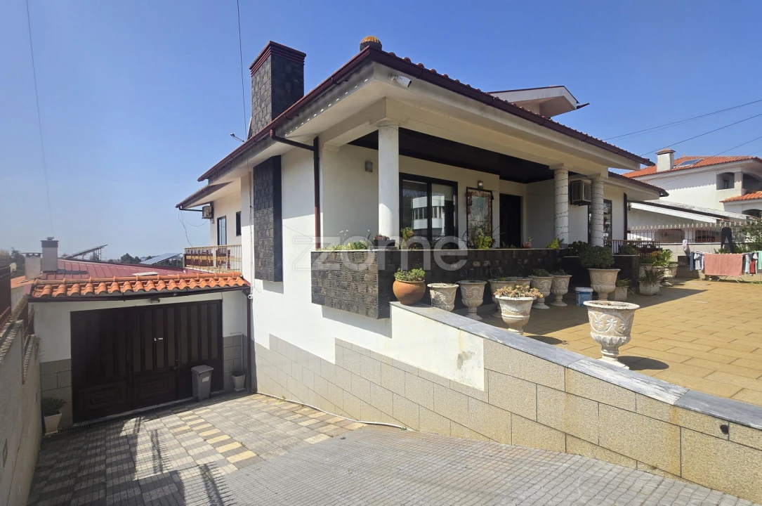 Moradia T3 para Venda em Santa Maria da Feira, Travanca, Sanfins e Espargo Foto 3