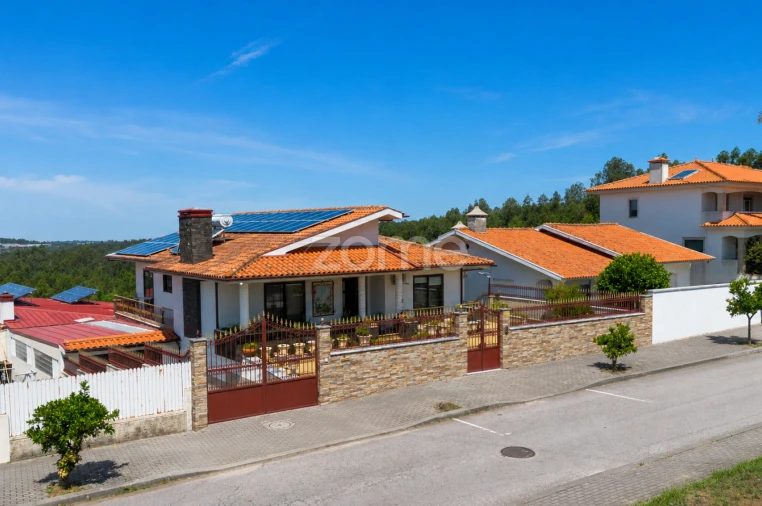 Moradia T3 para Venda em Santa Maria da Feira, Travanca, Sanfins e Espargo Foto 9