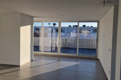 Apartamento T3 para Venda em Vila Verde e Barbudo
