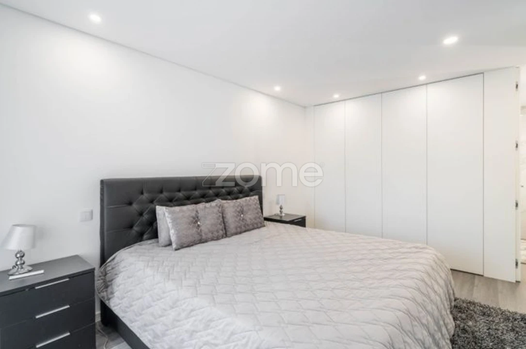 Apartamento T3 para Venda em Vila Verde e Barbudo Foto 4