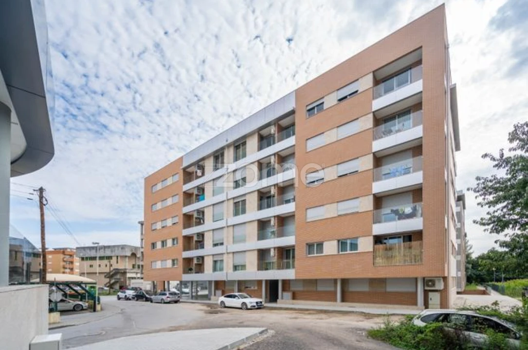 Apartamento T3 para Venda em Vila Verde e Barbudo Foto 1