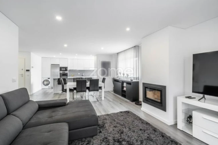 Apartamento T3 para Venda em Vila Verde e Barbudo Foto 7