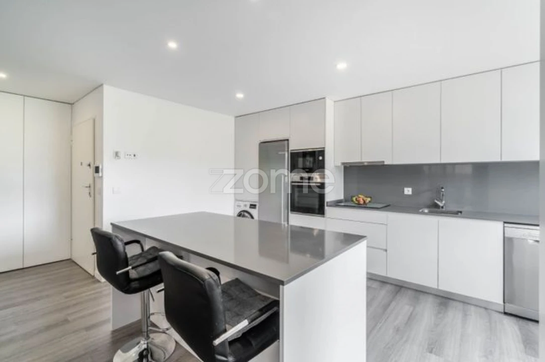 Apartamento T3 para Venda em Vila Verde e Barbudo Foto 12