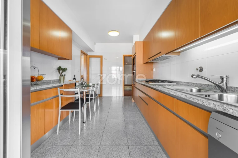 Apartamento T4 para Venda em São Vitor (Braga) Foto 9