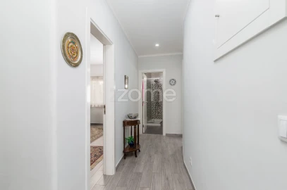 Apartamento T2 para Venda em Águas Livres