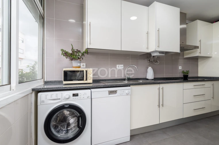 Apartamento T2 para Venda em Águas Livres Foto 11