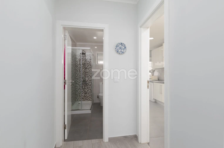 Apartamento T2 para Venda em Águas Livres Foto 8