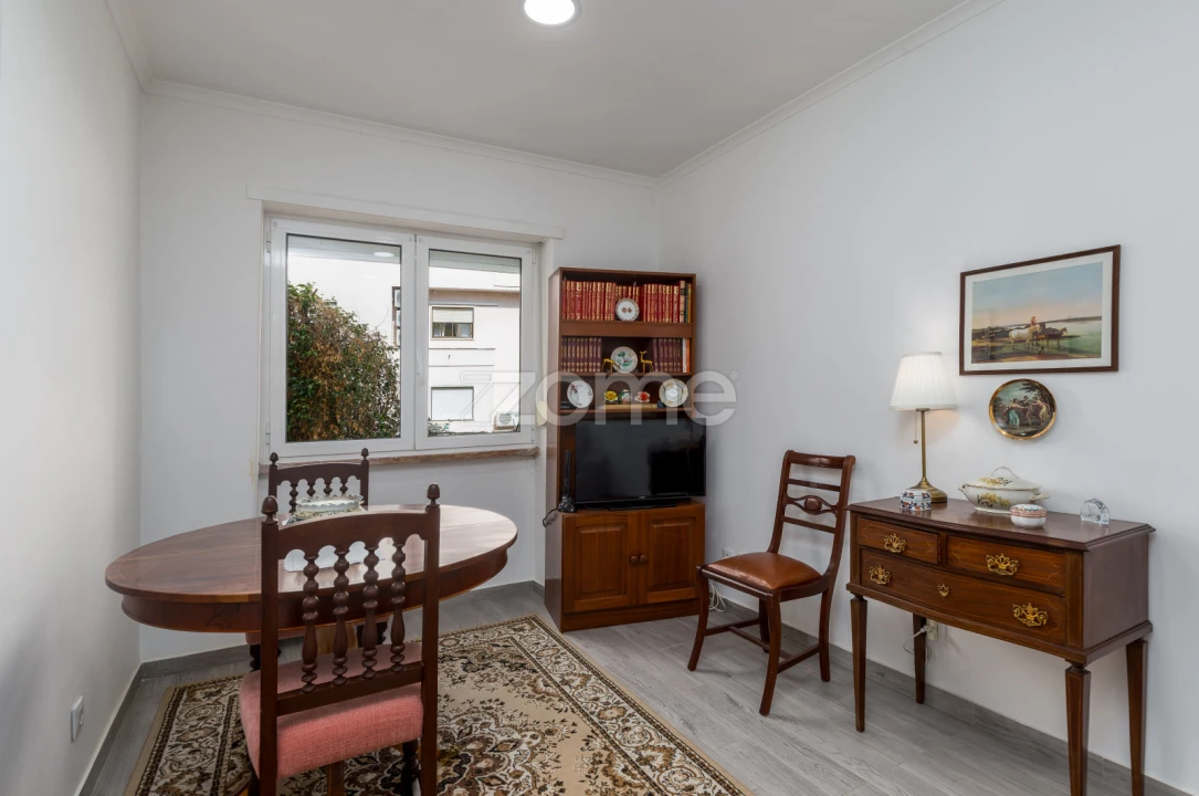 Apartamento T2 para Venda em Águas Livres Foto 17