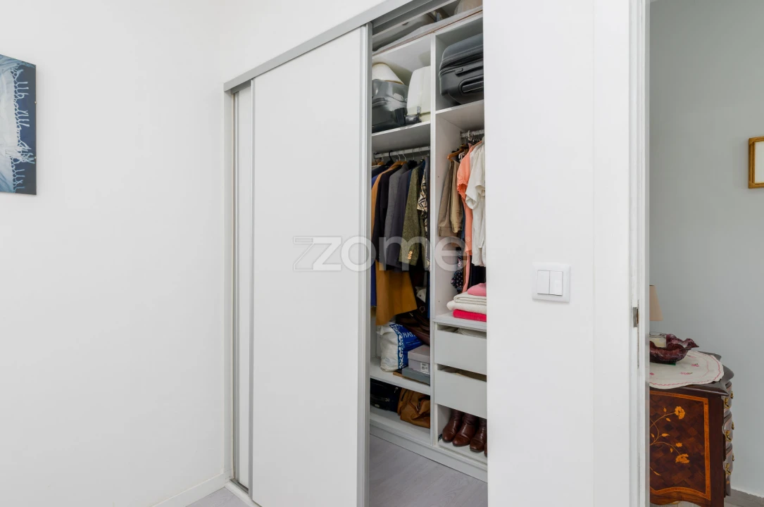 Apartamento T2 para Venda em Águas Livres Foto 5