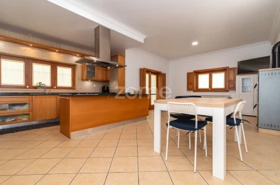 Moradia T5 para Venda em Cernache