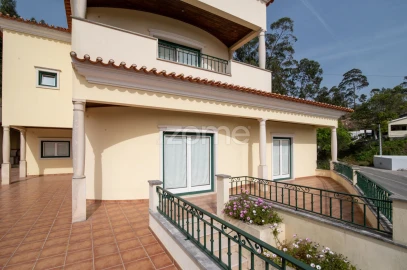 Moradia T5 para Venda em Cernache
