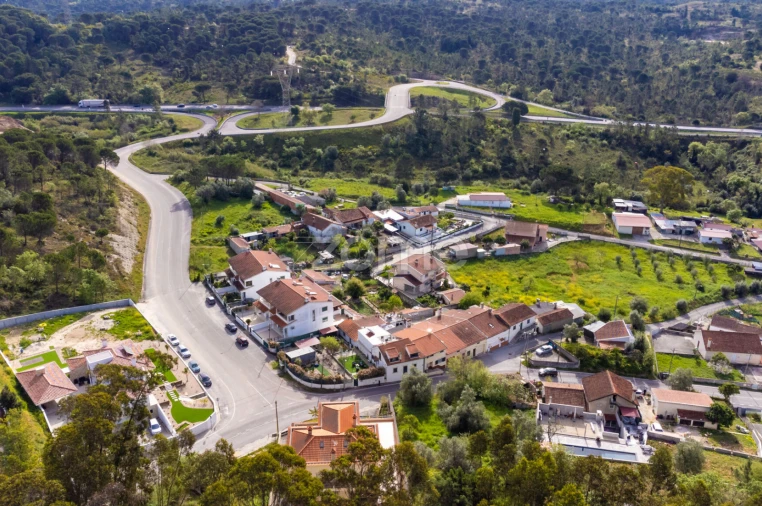 Moradia T5 para Venda em Cernache Foto 23