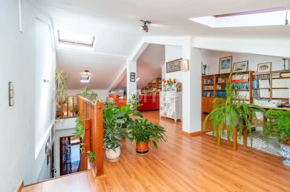 Apartamento T3 para Venda em Santo Antonio dos Olivais