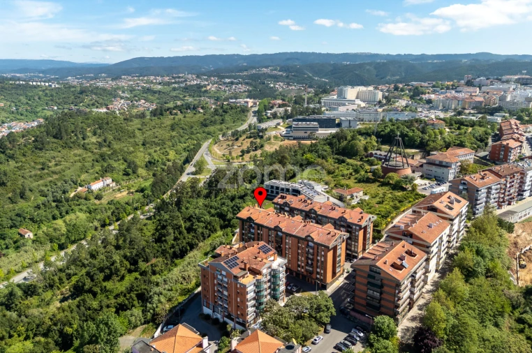 Apartamento T3 para Venda em Santo Antonio dos Olivais Foto 39