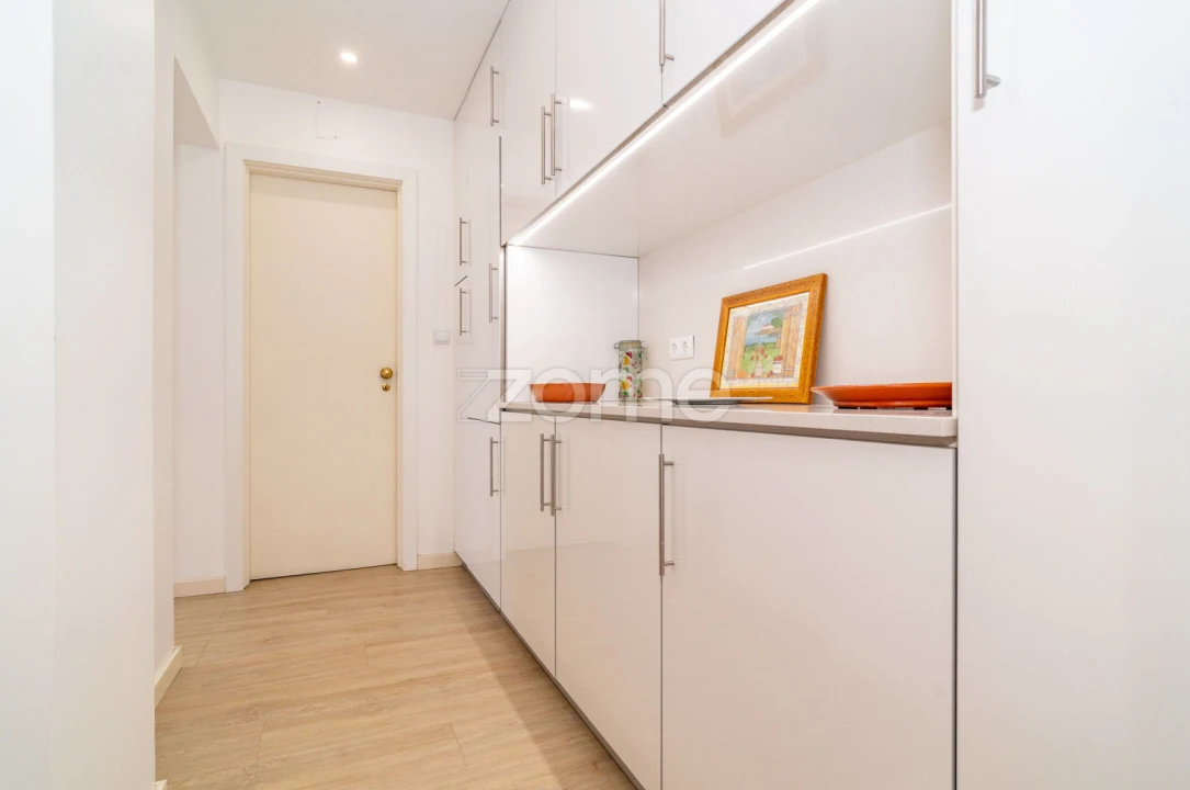 Apartamento T3 para Venda em Santo Antonio dos Olivais Foto 31