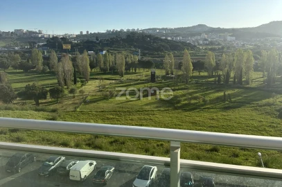 Apartamento T3 para Arrendamento em Loures