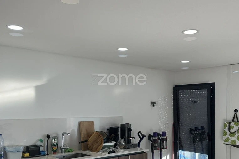 Apartamento T3 para Arrendamento em Loures Foto 5