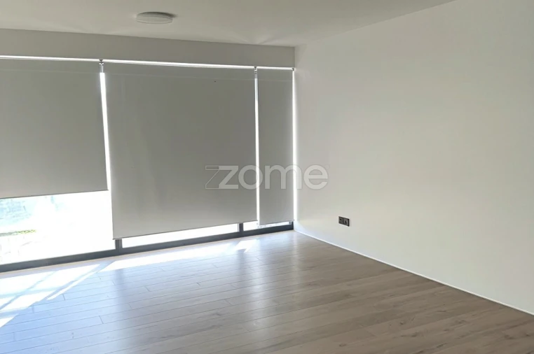 Apartamento T3 para Arrendamento em Loures Foto 11