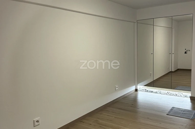 Apartamento T3 para Arrendamento em Loures Foto 20