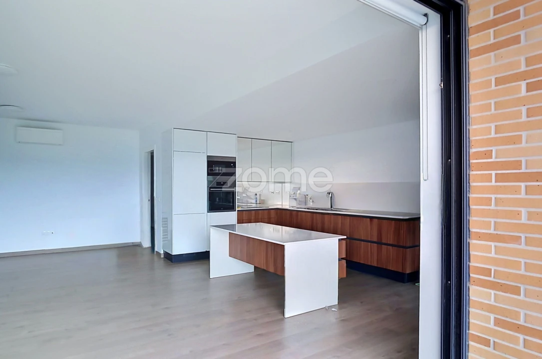 Apartamento T3 para Arrendamento em Loures Foto 11