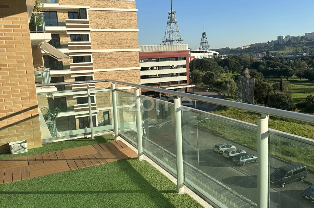 Apartamento T3 para Arrendamento em Loures Foto 14