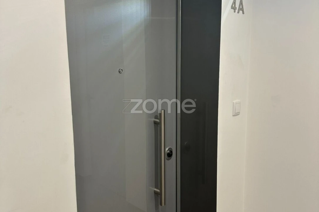 Apartamento T3 para Arrendamento em Loures Foto 4