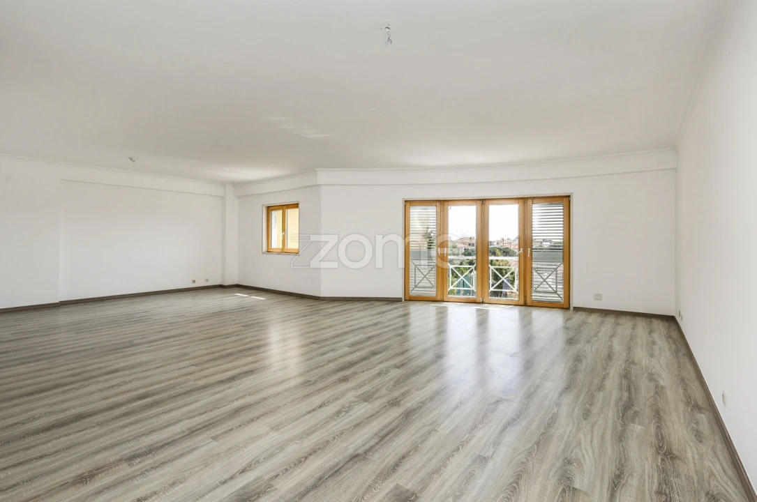 Apartamento T5 para Venda em Cascais e Estoril Foto 12