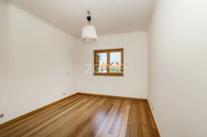 Apartamento T5 para Venda em Cascais e Estoril