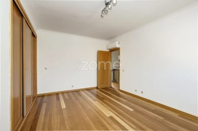 Apartamento T5 para Venda em Cascais e Estoril