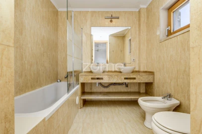 Apartamento T5 para Venda em Cascais e Estoril