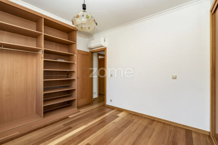 Apartamento T5 para Venda em Cascais e Estoril Foto 31