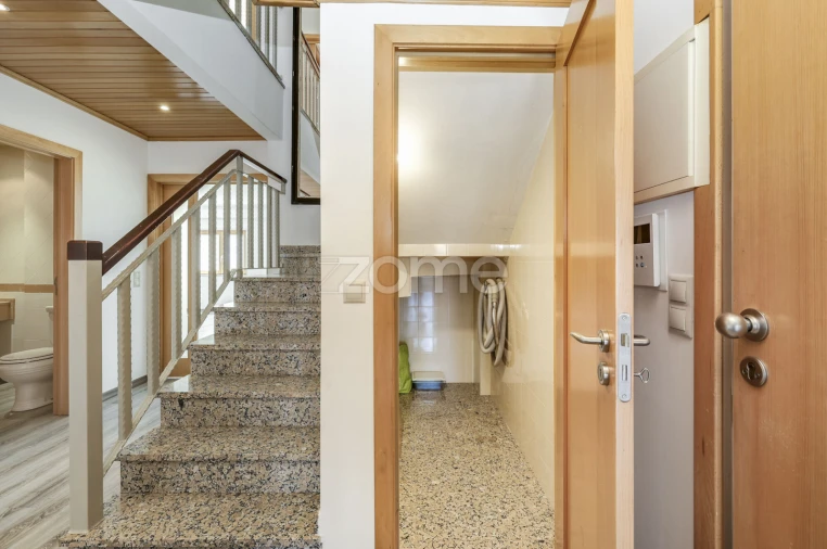 Apartamento T5 para Venda em Cascais e Estoril Foto 9
