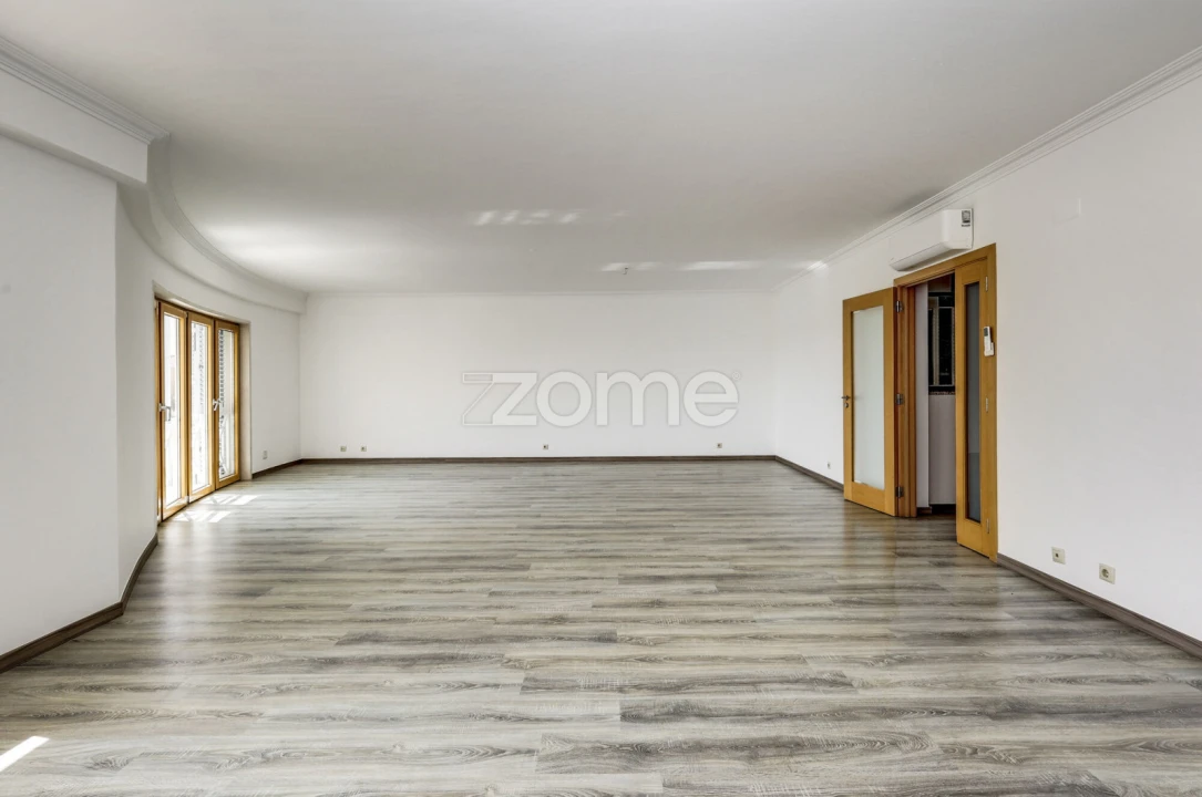 Apartamento T5 para Venda em Cascais e Estoril Foto 15