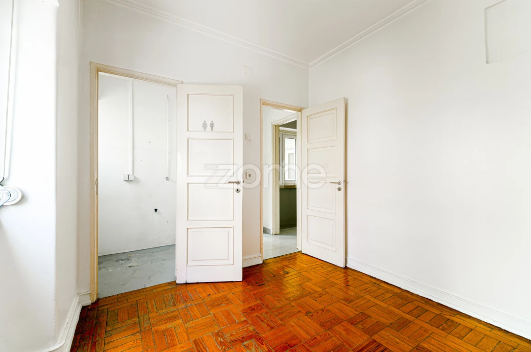 Apartamento T10 para Venda em Benfica Foto 33