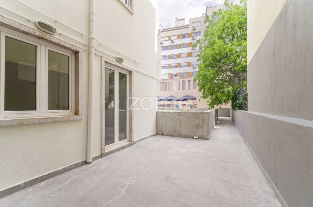 Apartamento T10 para Venda em Benfica Foto 36