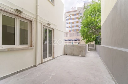 Apartamento T10 para Venda em Benfica